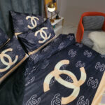 Black Gold Double C Design Chanel Luxury Brand Logo Bed Sheet Crystal Velvet Bedding Set