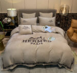 Brown Hermes Logo Milk Velvet Bedding Set