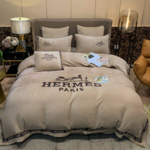 Brown Hermes Logo Milk Velvet Bedding Set