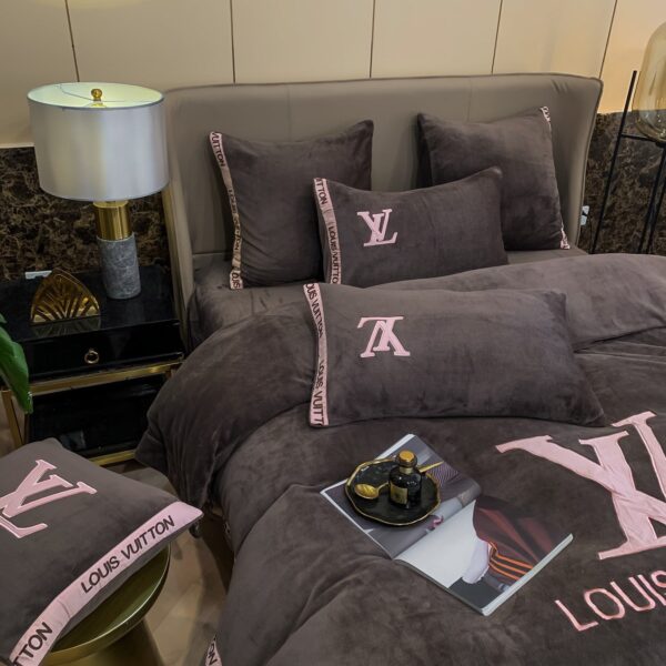 Black Purple Louis Vuitton LV Milk Velvet Bedding Set