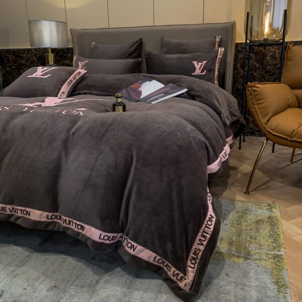 Black Purple Louis Vuitton LV Milk Velvet Bedding Set