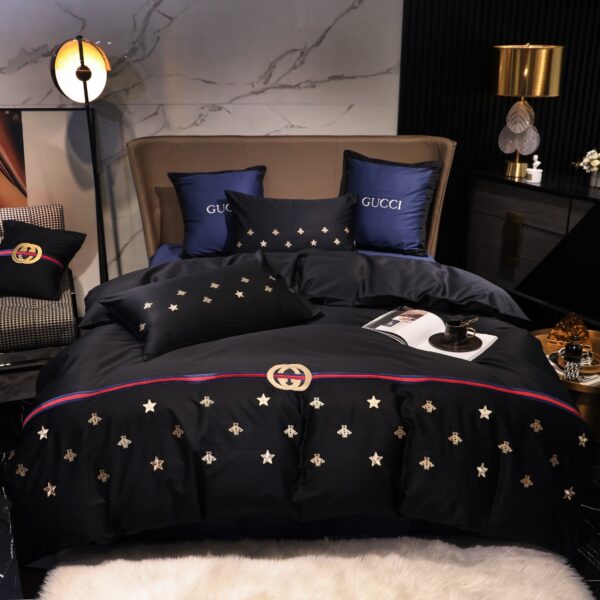 Gucci Black Gold Bee Luxury Branded Logo Bed Sheet Egyptian Cotton 4 Pieces Bedding Set