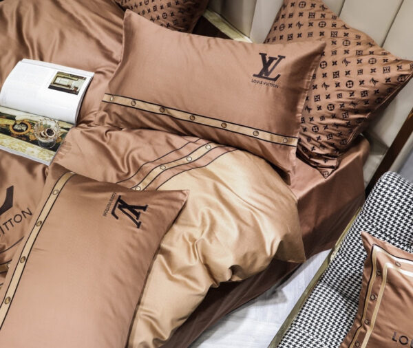 Louis Vuitton Luxury Branded Logo Brown Bed Sheet Egyptian Cotton 4 Pieces Bedding Set