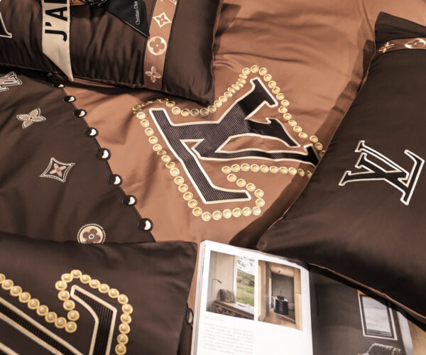 Louis Vuitton Luxury Branded Logo Bed Sheet Egyptian Cotton 4 Pieces Bedding Set