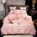 Pinky Chanel Logo Design Bed Sheet Egyptian Cotton Luxury Branded Logo 4 Pieces Bedding Set