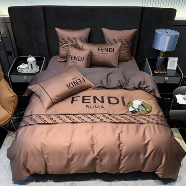 Fendi Roma Luxury Branded Logo Design Egyptian Cotton Bed Sheet 4 Pieces Bedding Set