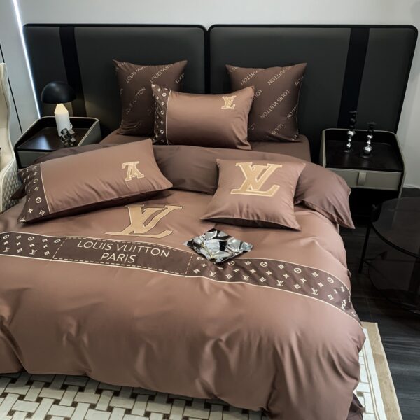 Louis Vuitton Monogram Luxury Branded Logo Bed Sheet Egyptian Cotton 4 Pieces Bedding Set