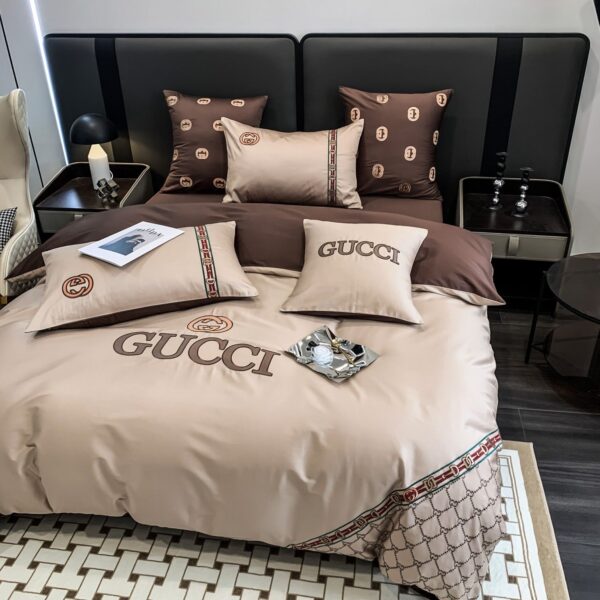 Classic Double G Gucci Luxury Branded Logo Brown Bed Sheet Egyptian Cotton 4 Pieces Bedding Set