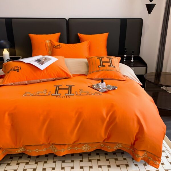 Classic Hermes Orange Luxury Branded Logo Design Bed Sheet Egyptian Cotton 4 Pieces Bedding Set