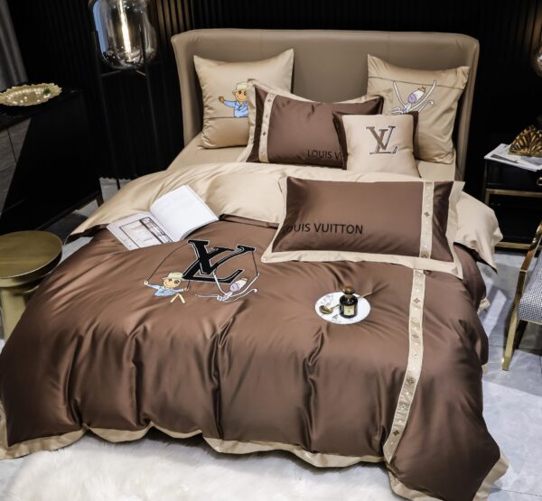 Brown Louis Vuitton LV Egyptian Cotton Bedding Set