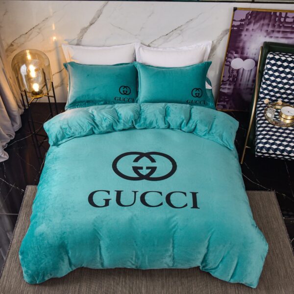 Tiffany Blue Plain Colour Gucci Luxury Branded Logo Design Crystal Velvet Bedding Set