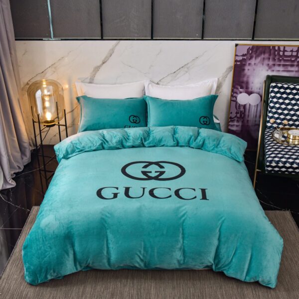 Tiffany Blue Plain Colour Gucci Luxury Branded Logo Design Crystal Velvet Bedding Set