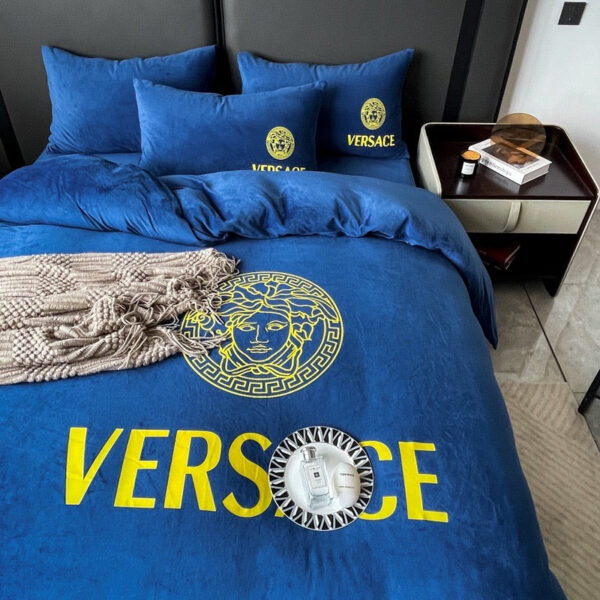 Dark Blue Plain Design Bed Sheet Gold Versace Medusa Luxury Branded Logo Crystal Velvet Bedding Set